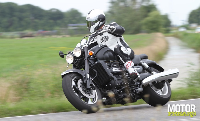 Triumph Rocket III Roadster