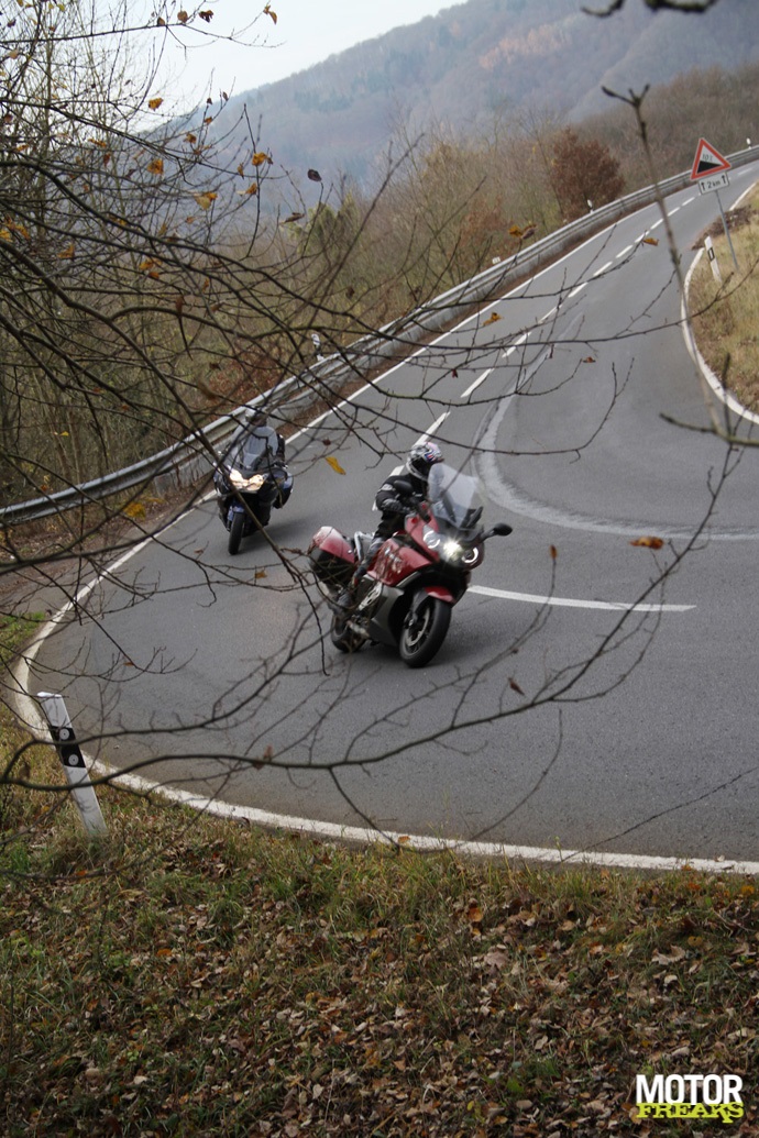 BMW K1600GT - Triumph Trophy