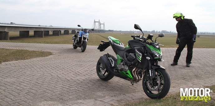 Kawasaki Z800 vs Suzuki GSR750