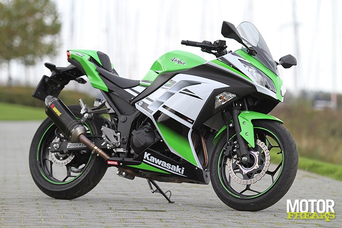 Kawasaki 2014_Ninja300_2498