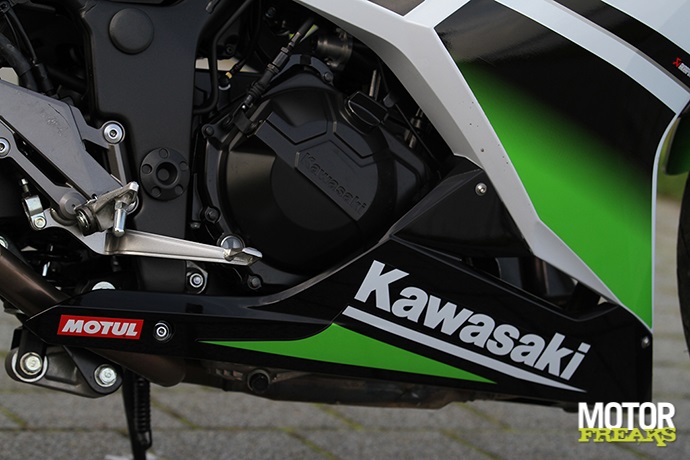 Kawasaki 2014_Ninja300_2577