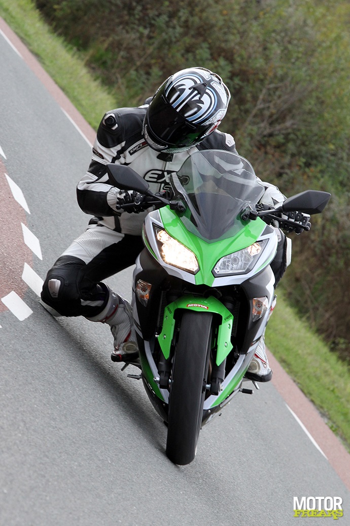 Kawasaki 2014_Ninja300_2824