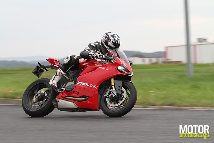 Ducati 2014_1199_Panigale_R_1866