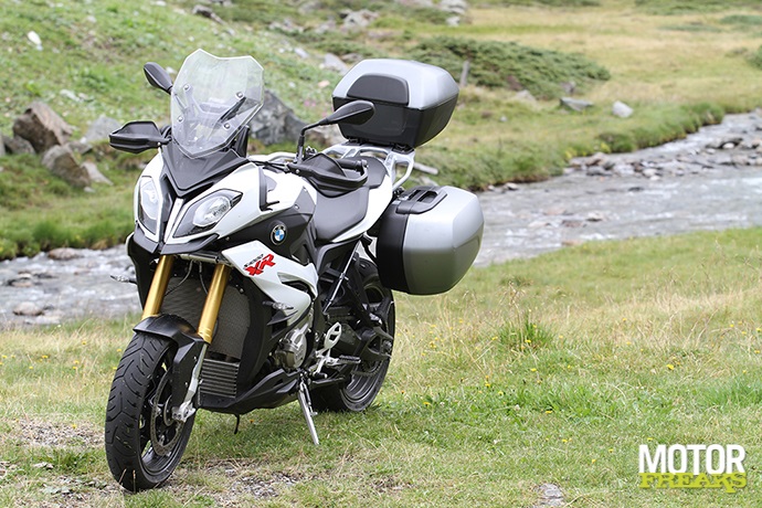 BMW S1000XR