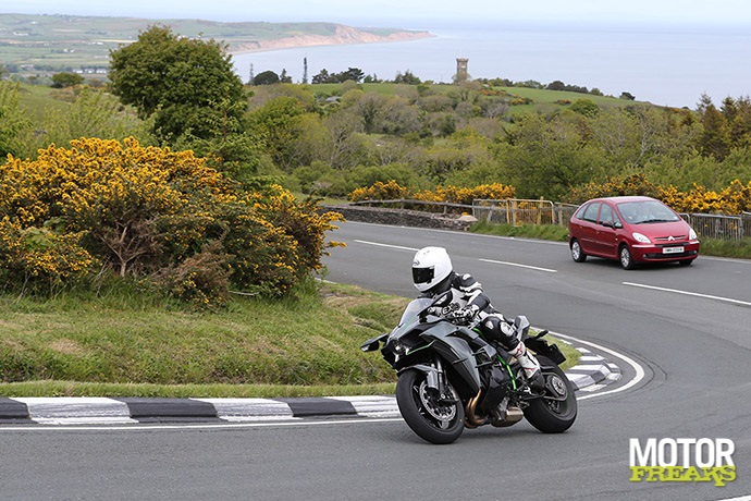 Yamaha R1M